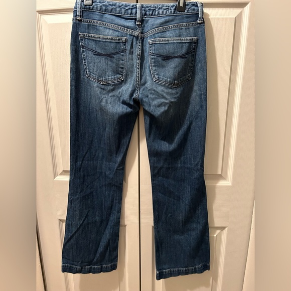 GAP Flare Jeans Long & Lean  Size 27/4 Dark blue w/purposeful faded areas - Picture 2 of 5